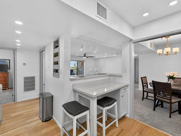 425 S Parkcrest #334 — Photo 10