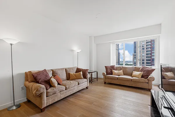 Rented by Platinum Properties | media 23