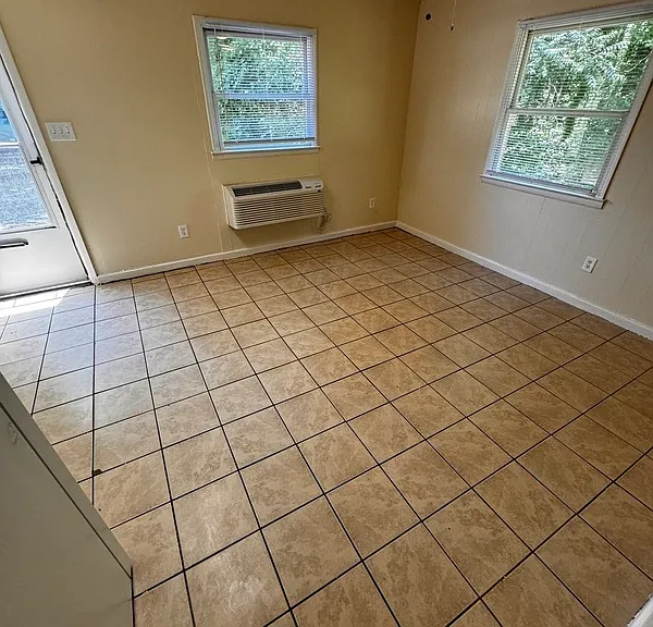 11308 Route 1 — Photo 3