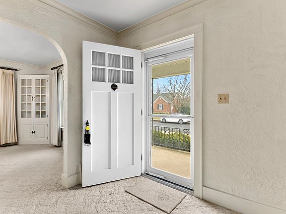 5th image of 2227 W Ayres Ave