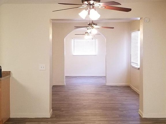 4th image of 2326 E Burgess Ln