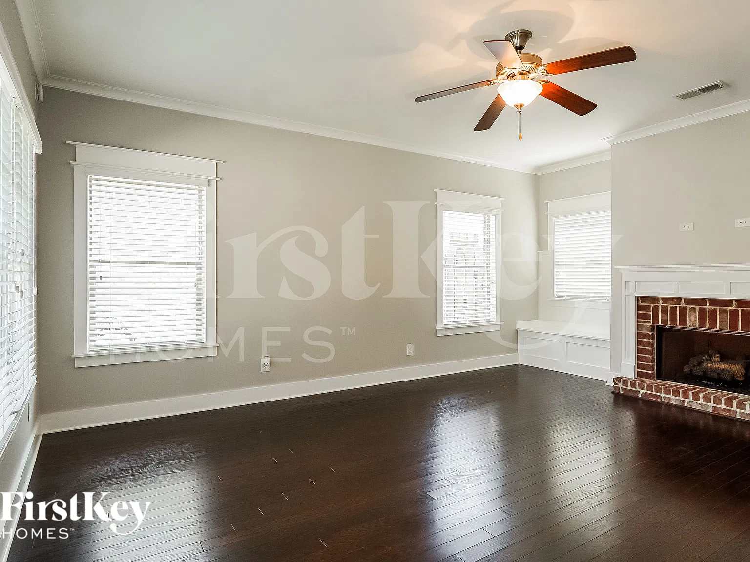3 bed, 2.5 bath, 1562 sqft, $2,375 — Photo 3
