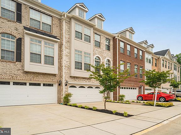 3rd image of 7938 Turtle Creek Cir