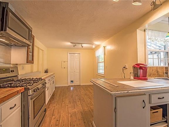 4th image of 2071 Lancelot Dr
