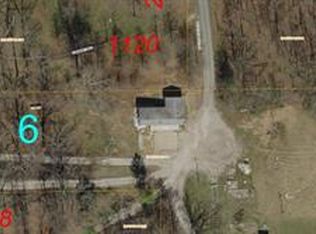 7645 S Peacock Site Rd, New Athens, IL 62264