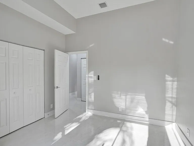 5885 NW 121st Ter — Photo 23