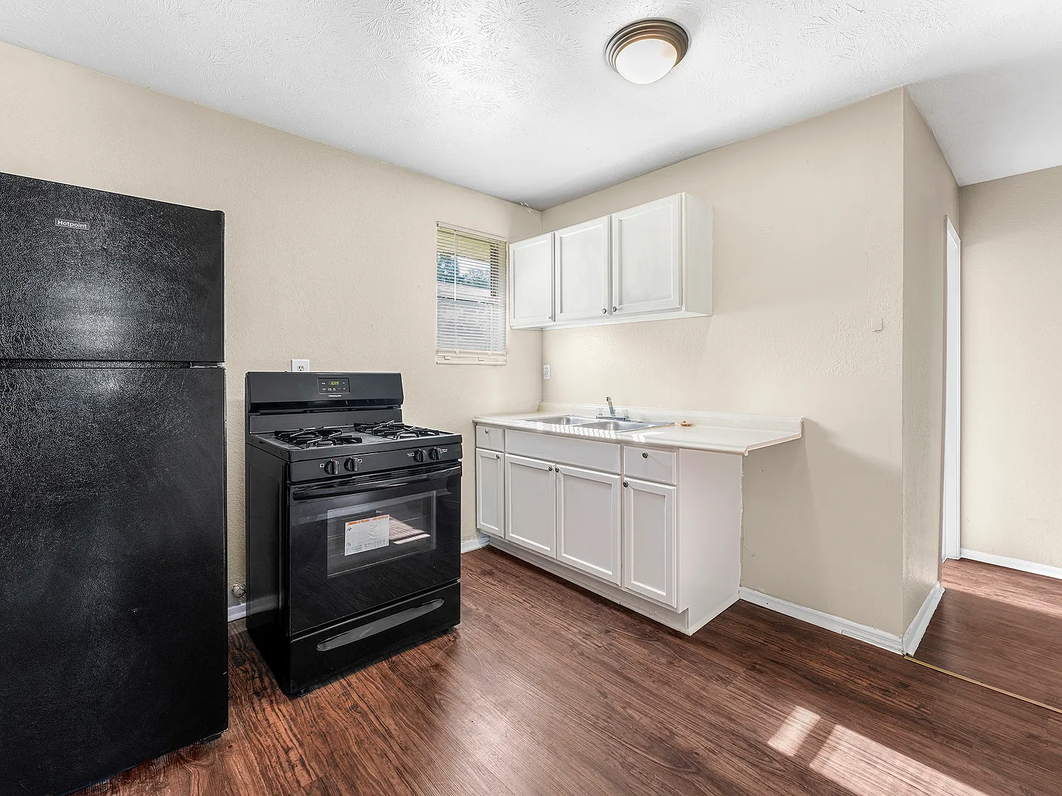 Cypress Landing — Photo 4