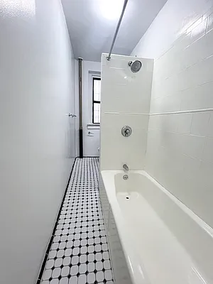 Rented by City Connections Realty | media 9