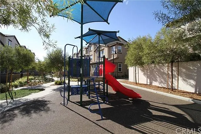40879 Belleray Ave — Photo 35