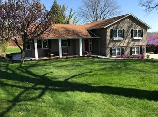 142 Club View Dr, Bridgeport, WV 26330