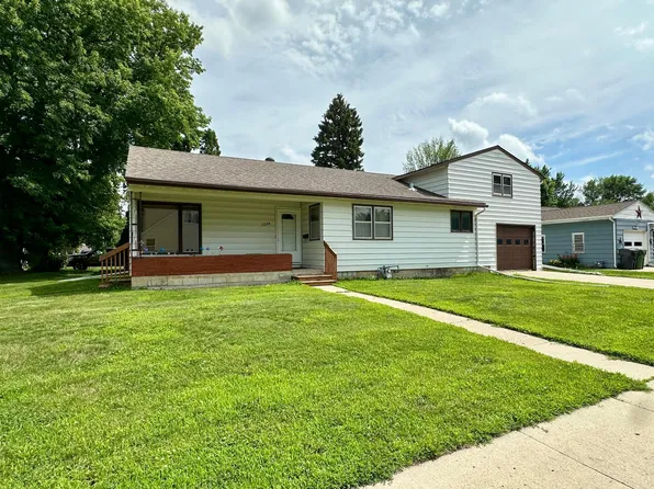1224 Duba St, Worthington, MN 56187