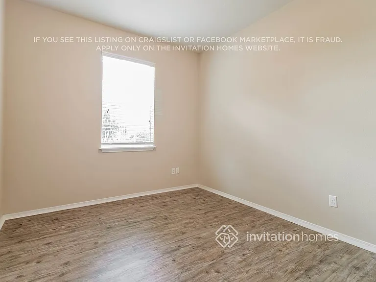 30250 Cheval St — Photo 14