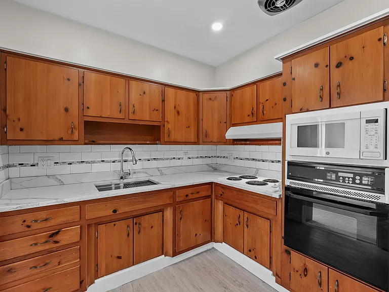2513 Chapel Way — Photo 18