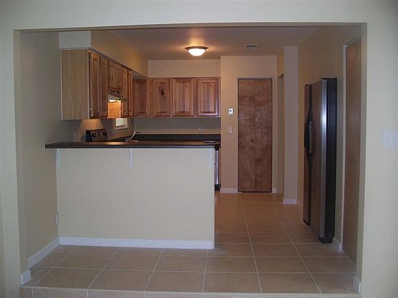 kitchen breakfast bar