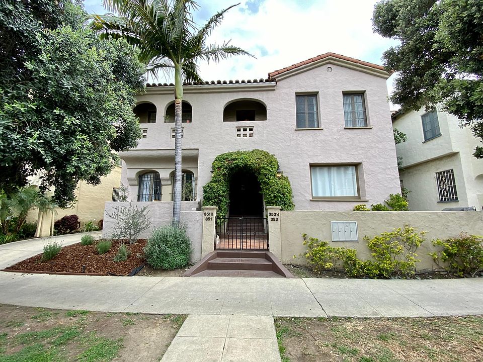 Exterior - 1920's Architecture