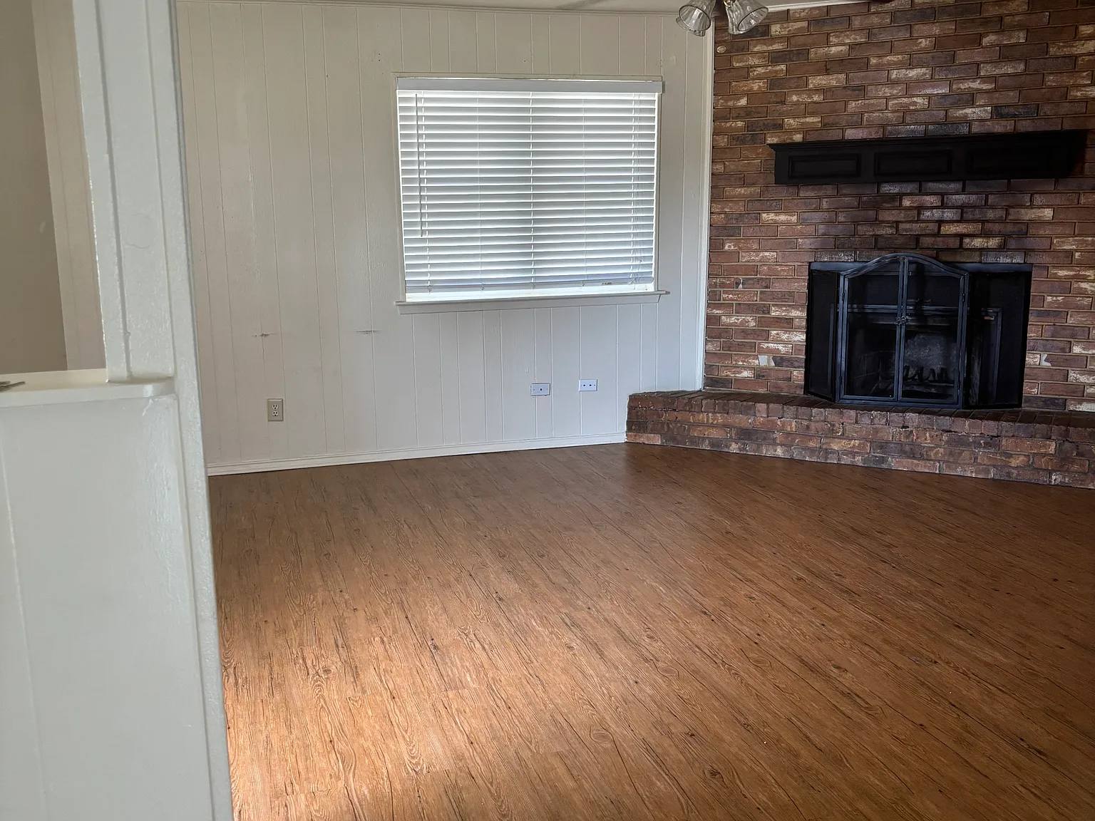 3 bed, 1125 sqft, $1,500 — Photo 4
