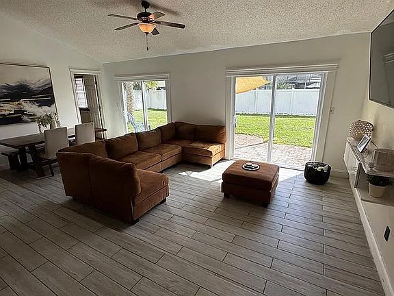 4th image of 1343 N Marcy Dr