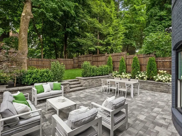 6 Claflin Rd #2, Brookline, MA 02445