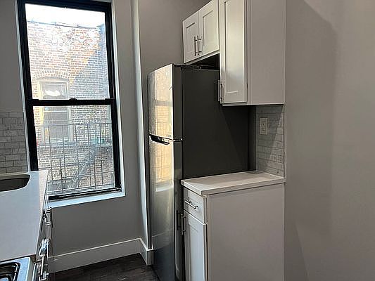 2nd image of 124 E 103rd St APT 30