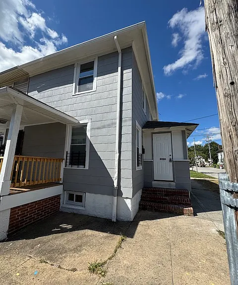 4200 Grace Ct — Photo 1
