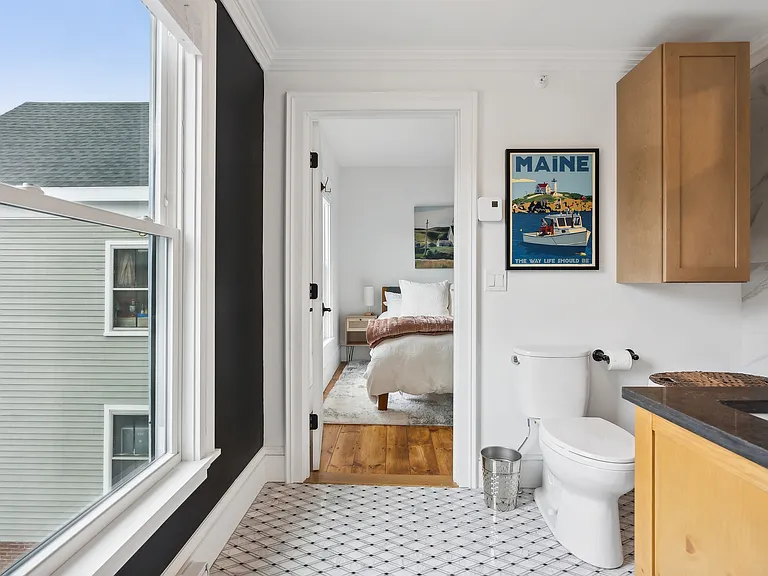 32 Wilson St #2 — Photo 8