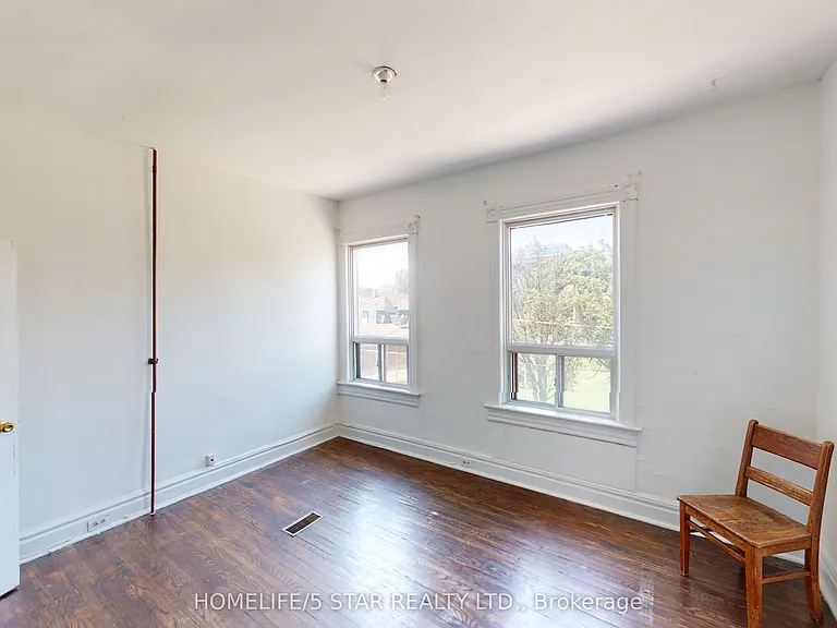 39 Humbert St #2 — Photo 7
