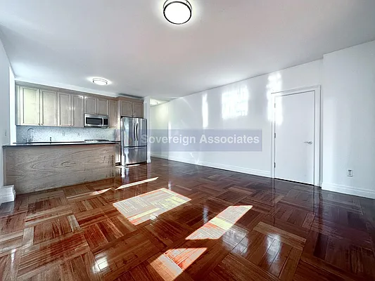 Rented by Sovereign Associates | media 7