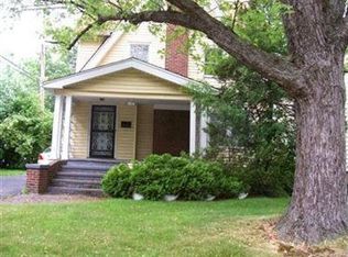 2052 Marlindale Rd, Cleveland Heights, OH 44118