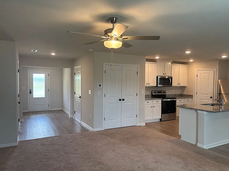 329 Aniston Ln — Photo 2