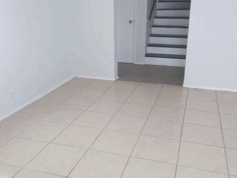 Woodland Trace Apartments — Photo 35