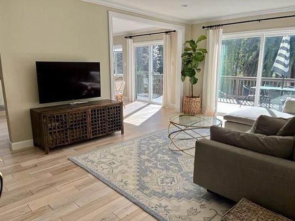 2nd image of 106 Calaveras Ave
