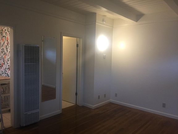 2nd image of 369 Stanyan St #8