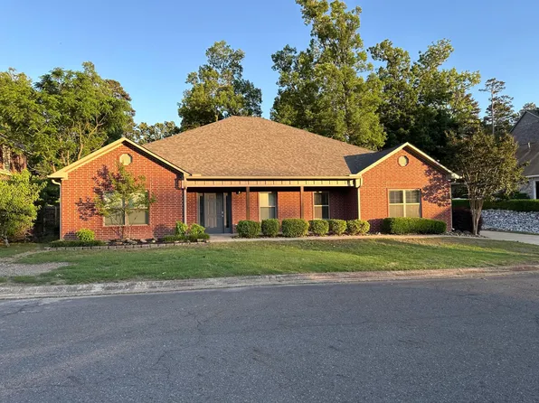 115 Saint Thomas Cv, Hot Springs, AR 71913