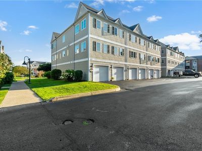 677 Metacom Ave Unit 64, Bristol, RI, 02809