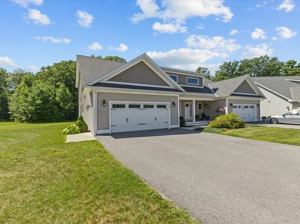 76 Chase Court, Essex, VT 05452