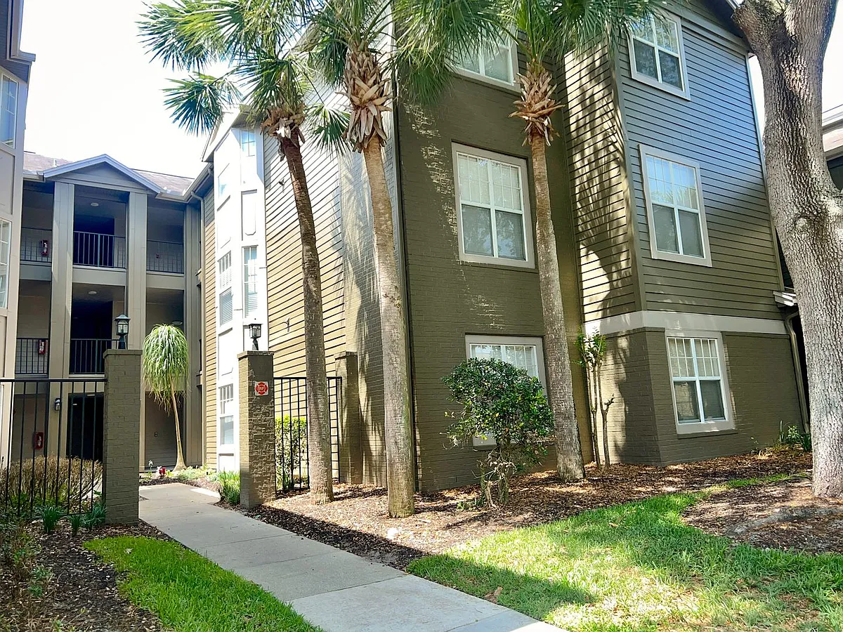 Building Photo - 420 Summit Ridge Pl #306