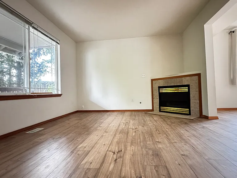 14925 25th Pl W — Photo 3