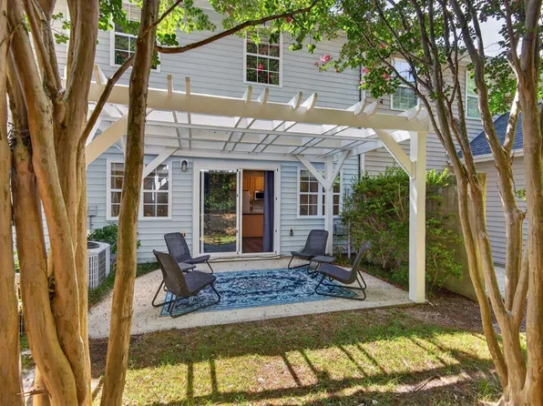 295 Plaza Dr Unit D, Chapel Hill, NC 27517