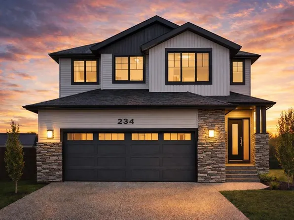 234 E Lakewood Cres, Strathmore, AB T0J 1Y0