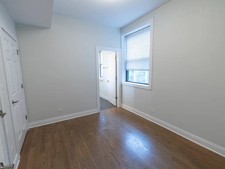 1353 W Bryn Mawr Ave #3E — Photo 7
