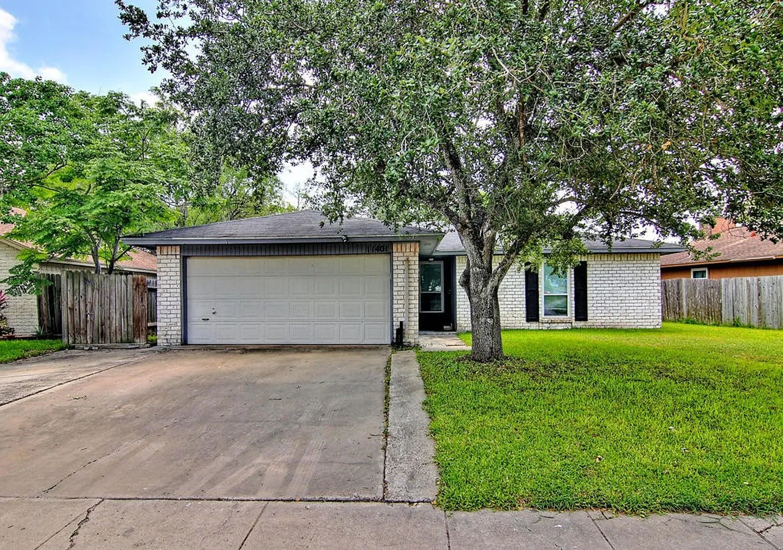 11401 Woodway Creek - 3/Bed 2/Bath - $1,695/month — Photo 1