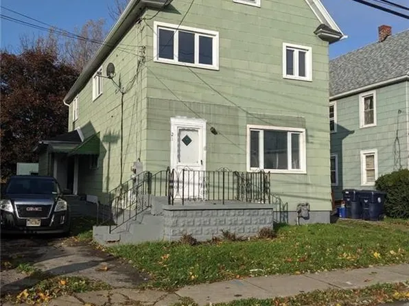 21 Warsaw St, Lackawanna, NY 14218