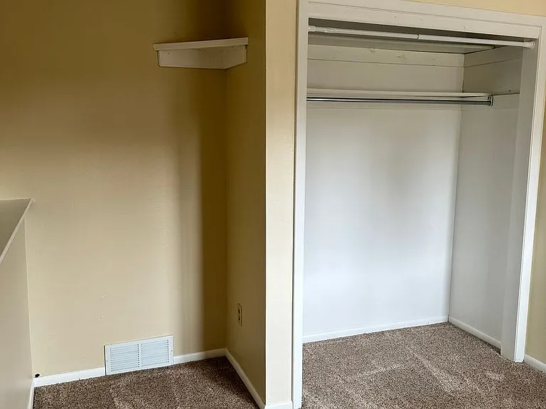 4412 Ontario Ave — Photo 15