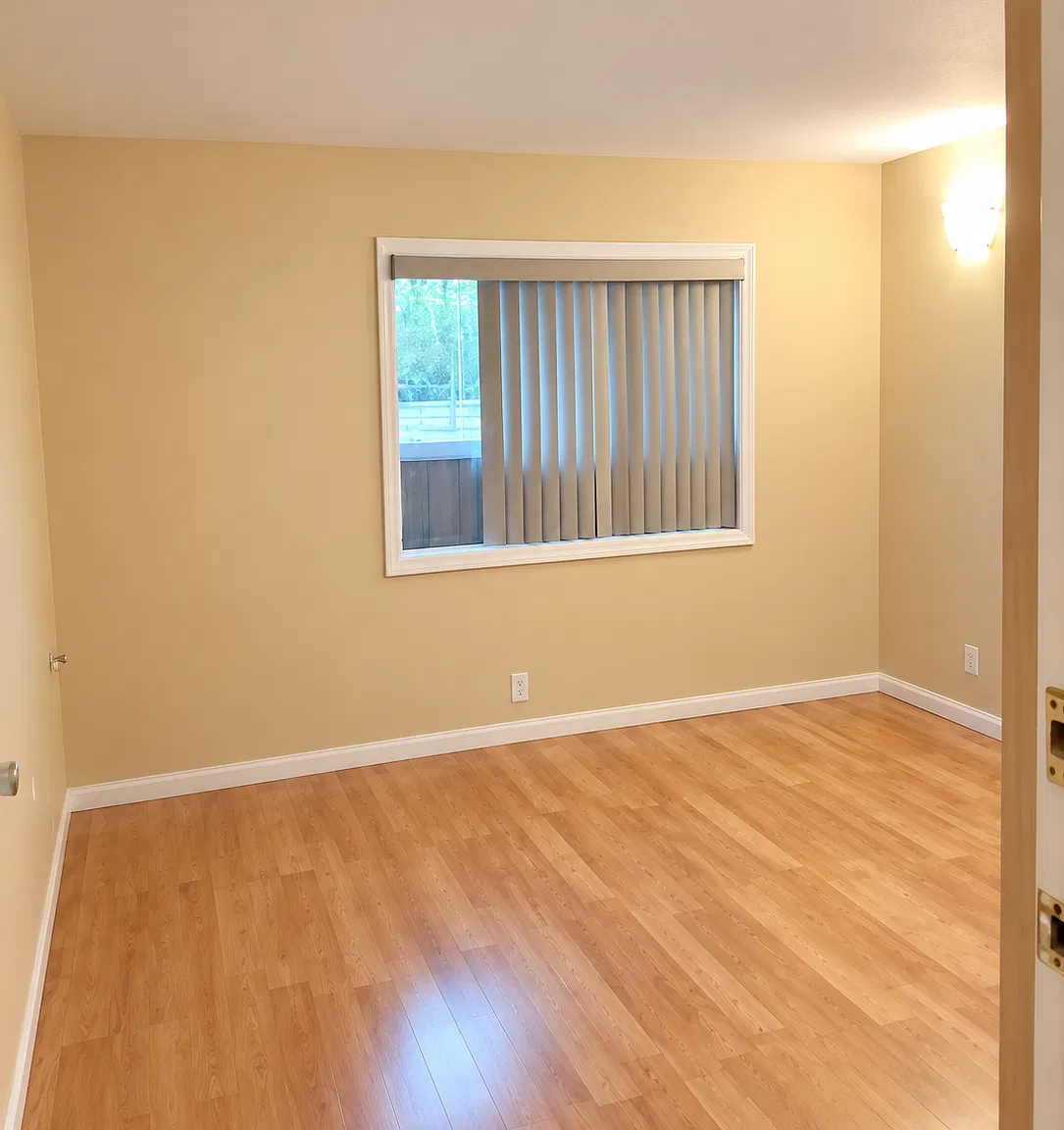 3 bed, 1300 sqft, $2,350 — Photo 4