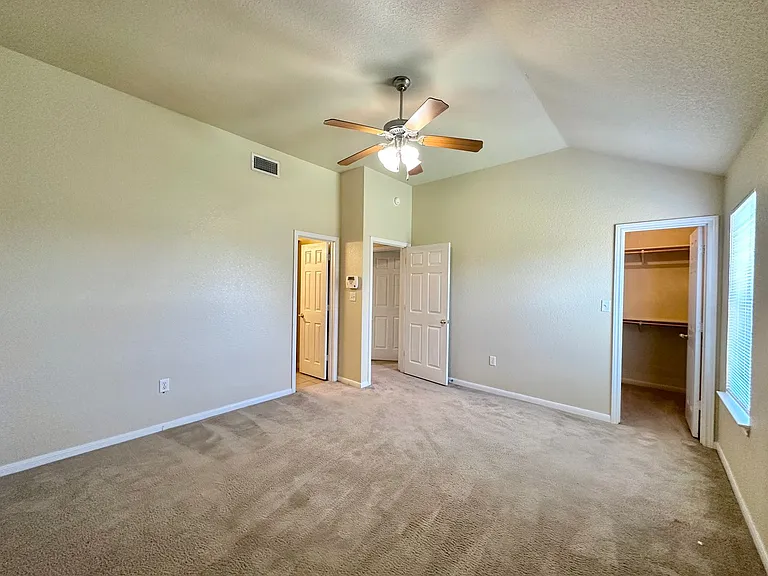 4300 Elms Run Cir — Photo 20