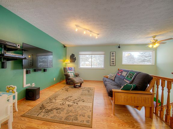 3rd image of 2779 Sun Terrace Dr