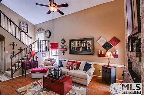 4th image of 444 Arbor Creek Dr