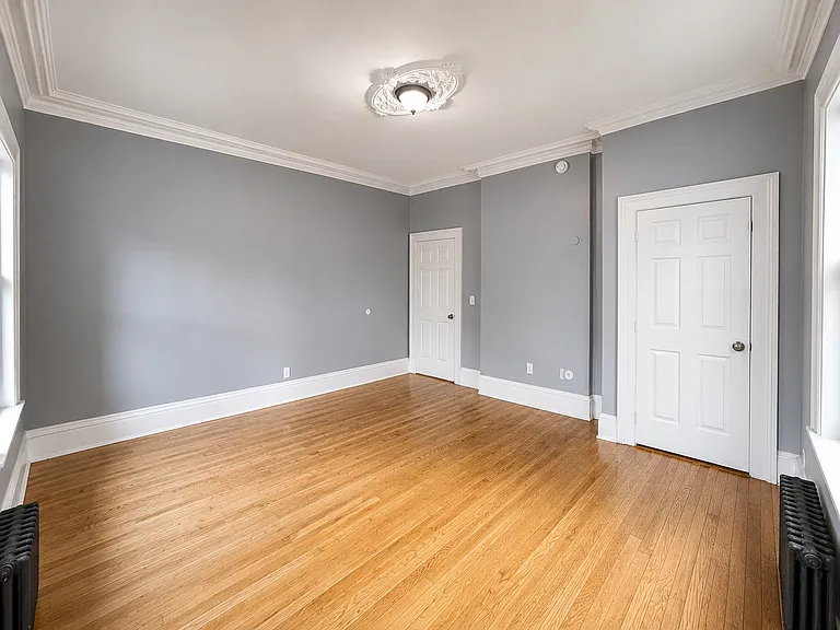 212 Norman St #1 — Photo 3
