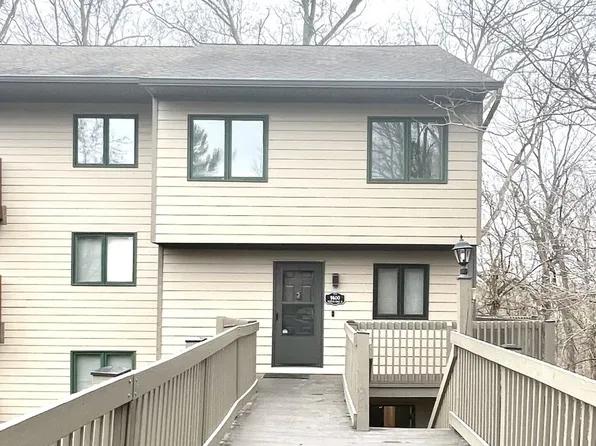 9600 S Lake Ridge Dr #158, Bloomington, IN 47401