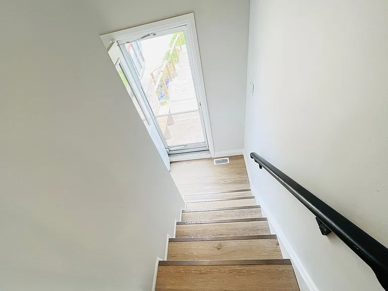 26 Oren Blvd #MAIN — Photo 3
